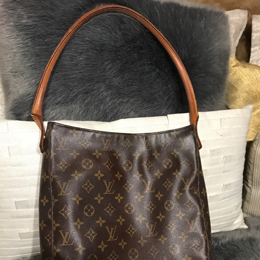 Monogram Looping shoulder GM Bag